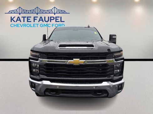 Used 2025 Chevrolet Silverado 2500 LT w/ Safety Package image 2