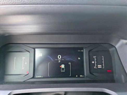 Certified 2024 Toyota Tacoma SR5 image 11