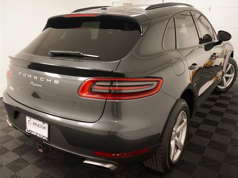 Used 2018 Porsche Macan AWD/4WD image 6