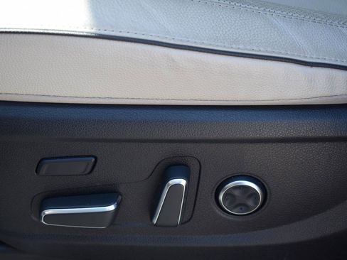 Used 2023 Hyundai Palisade Limited AWD/4WD image 26