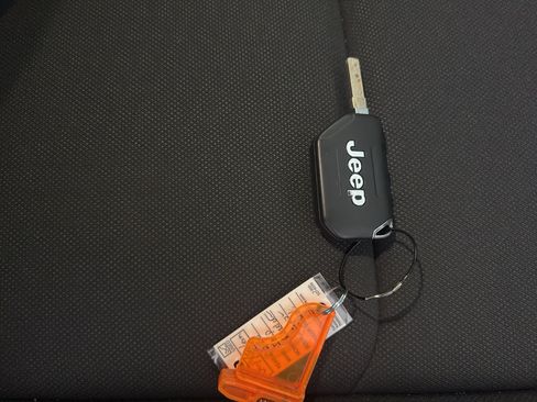 Used 2020 Jeep Gladiator Sport AWD/4WD image 43