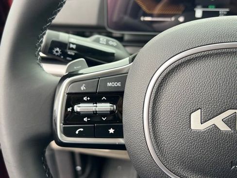 New 2026 Kia Carnival LXS FWD image 23