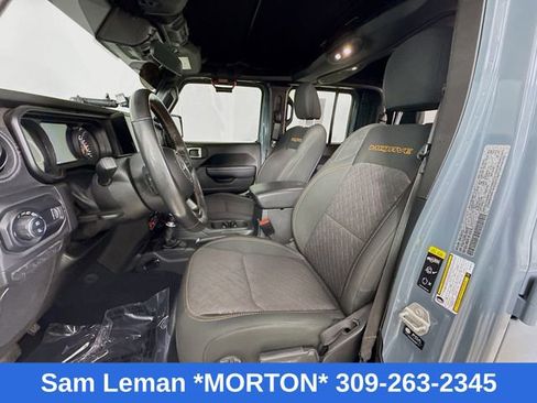 Used 2024 Jeep Gladiator Mojave w/ Convenience Group image 20