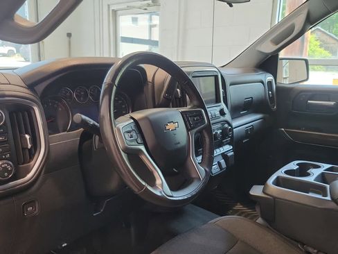 Used 2019 Chevrolet Silverado 1500 LT w/ All-Star Edition AWD/4WD image 11