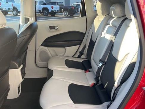 Used 2018 Jeep Compass Limited w/ Navigation Group AWD/4WD image 29