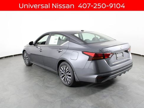 New 2026 Nissan Altima 2.5 SV FWD image 4