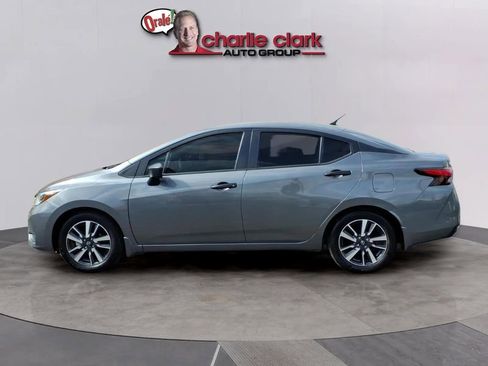 Used 2025 Nissan Versa S w/ S Plus Package FWD image 2