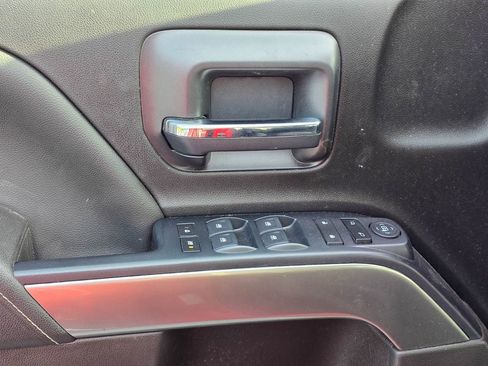 Used 2018 Chevrolet Silverado 1500 LT w/ All Star Edition AWD/4WD image 10
