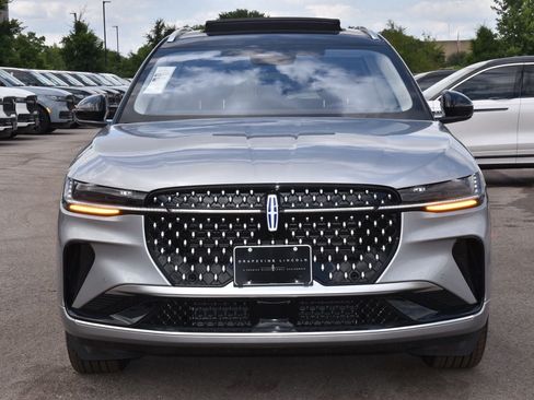 New 2026 Lincoln Nautilus Reserve AWD/4WD image 2