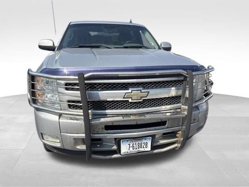 Used 2010 Chevrolet Silverado 1500 LT AWD/4WD image 5