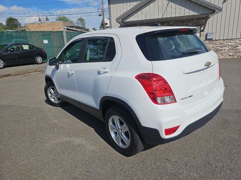Used 2018 Chevrolet Trax LS AWD/4WD image 5