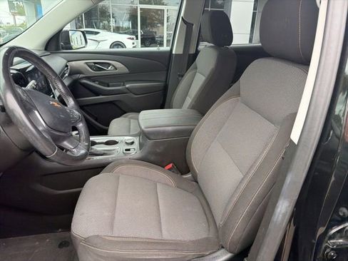 Certified 2020 Chevrolet Traverse LT image 7