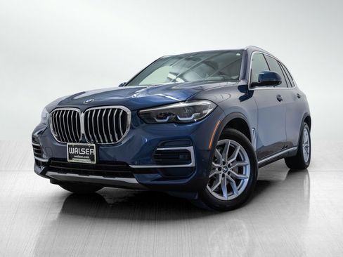 Used 2022 BMW X5 xDrive40i w/ Premium Package AWD/4WD image 1