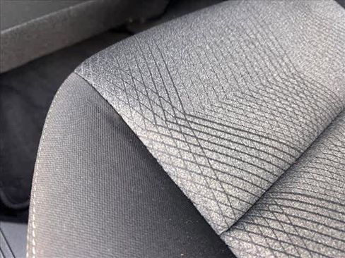 Used 2025 Nissan Rogue SV image 12