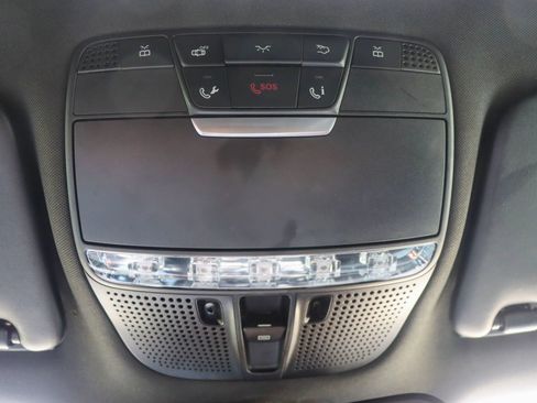 Used 2018 Mercedes-Benz GLC 43 AMG 4MATIC image 41