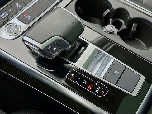 Used 2022 Audi Q7 3.0T Premium image 18