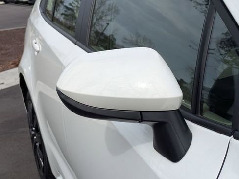 Used 2025 Toyota Corolla LE FWD image 11