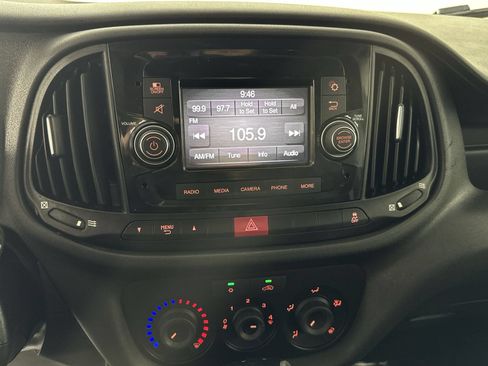 Used 2022 RAM ProMaster City Tradesman FWD image 21