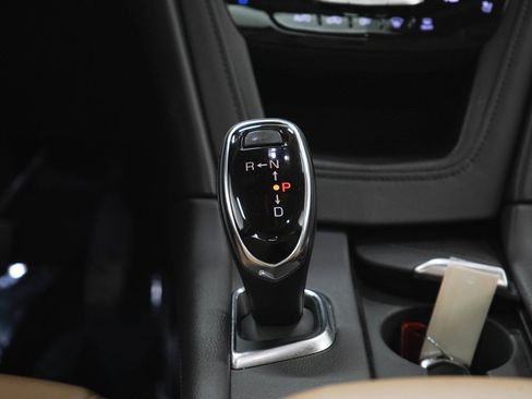 Used 2018 Cadillac XT5 Platinum AWD/4WD image 20