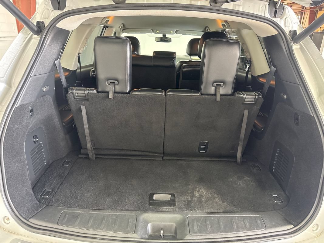 Used 2019 Nissan Pathfinder SL AWD/4WD image 21
