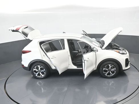Used 2022 Kia Sportage LX image 62