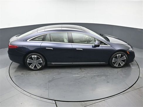 Used 2022 Mercedes-Benz EQS 580 4MATIC Sedan image 45