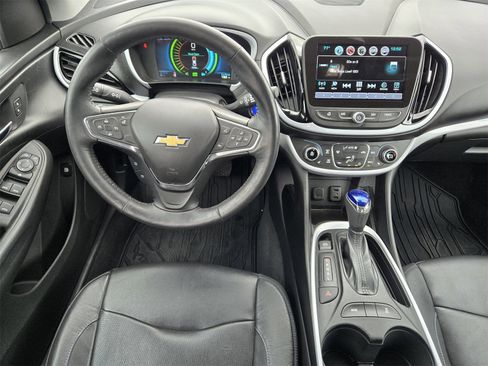 Used 2017 Chevrolet Volt LT w/ Comfort Package image 25