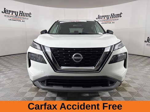 Used 2023 Nissan Rogue S image 3