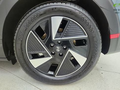 Used 2025 Hyundai Ioniq 5 SE RWD image 56