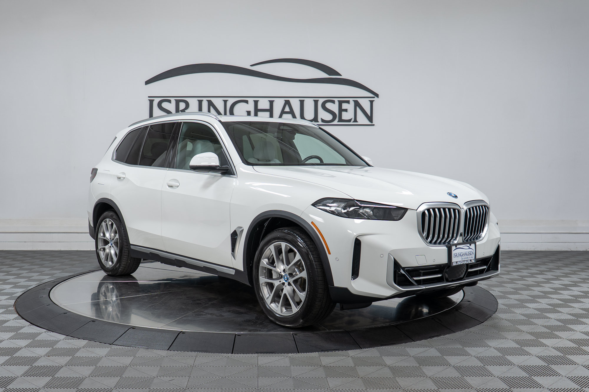 Certified 2024 BMW X5 xDrive50e AWD/4WD image 3