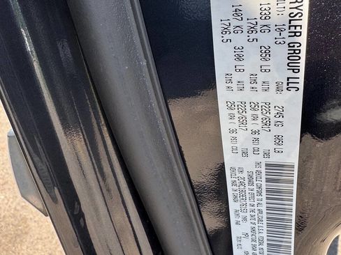 Used 2014 Chrysler Town & Country Touring image 16