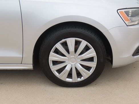 Used 2012 Volkswagen Jetta SE FWD image 7