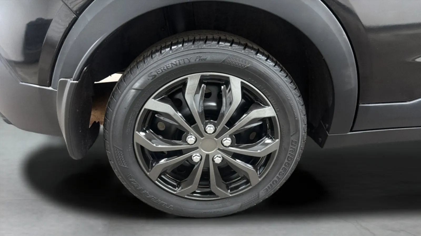 Used 2018 Nissan Kicks S FWD image 25