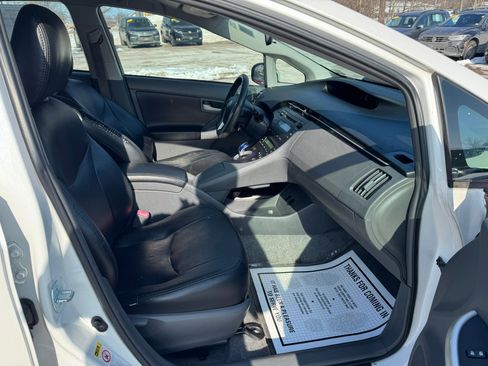 Used 2011 Toyota Prius Three image 11