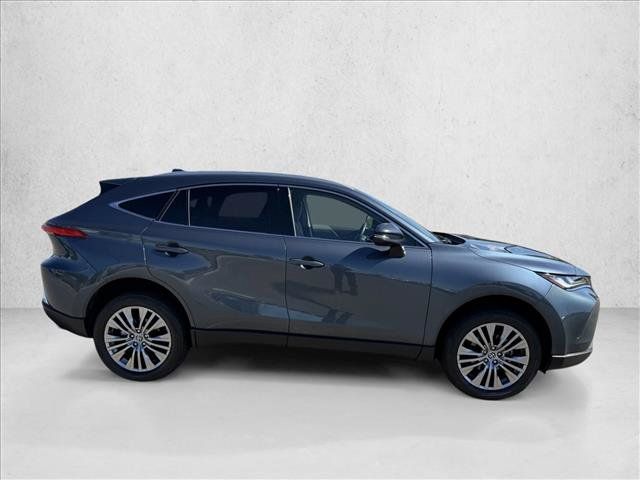 Used 2024 Toyota Venza Limited AWD/4WD image 4