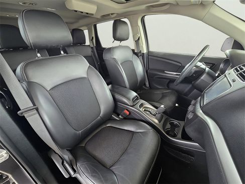Used 2020 Dodge Journey Crossroad w/ Popular Equipment Group image 48