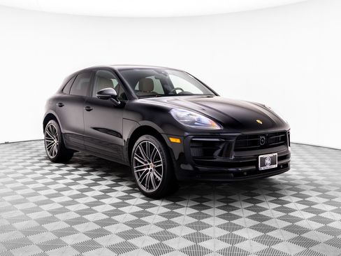 Certified 2026 Porsche Macan S AWD/4WD image 6