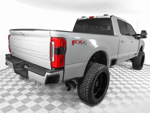 Used 2026 Ford F250 Platinum w/ Platinum Plus Package image 6