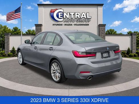 Used 2023 BMW 330i xDrive Sedan w/ Convenience Package AWD/4WD image 6