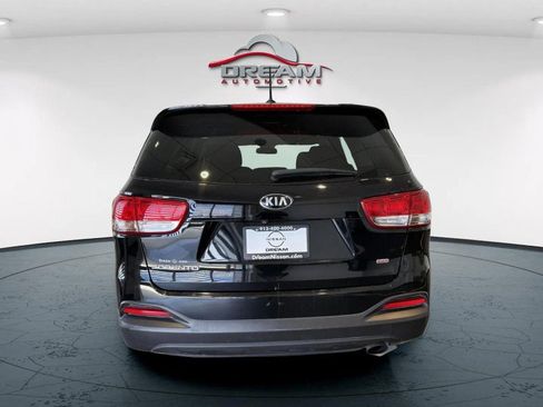 Used 2017 Kia Sorento FWD image 18