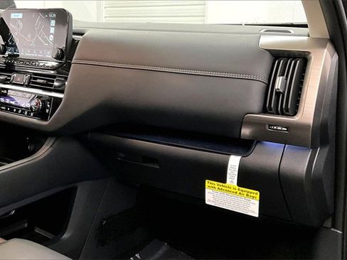 New 2025 Nissan Pathfinder Platinum w/ Cargo Package image 35