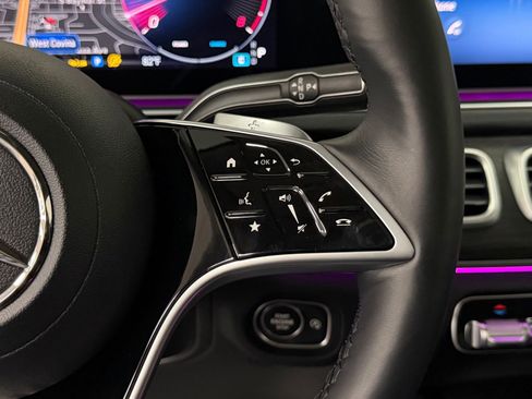 Used 2026 Mercedes-Benz GLS 450 4MATIC image 29