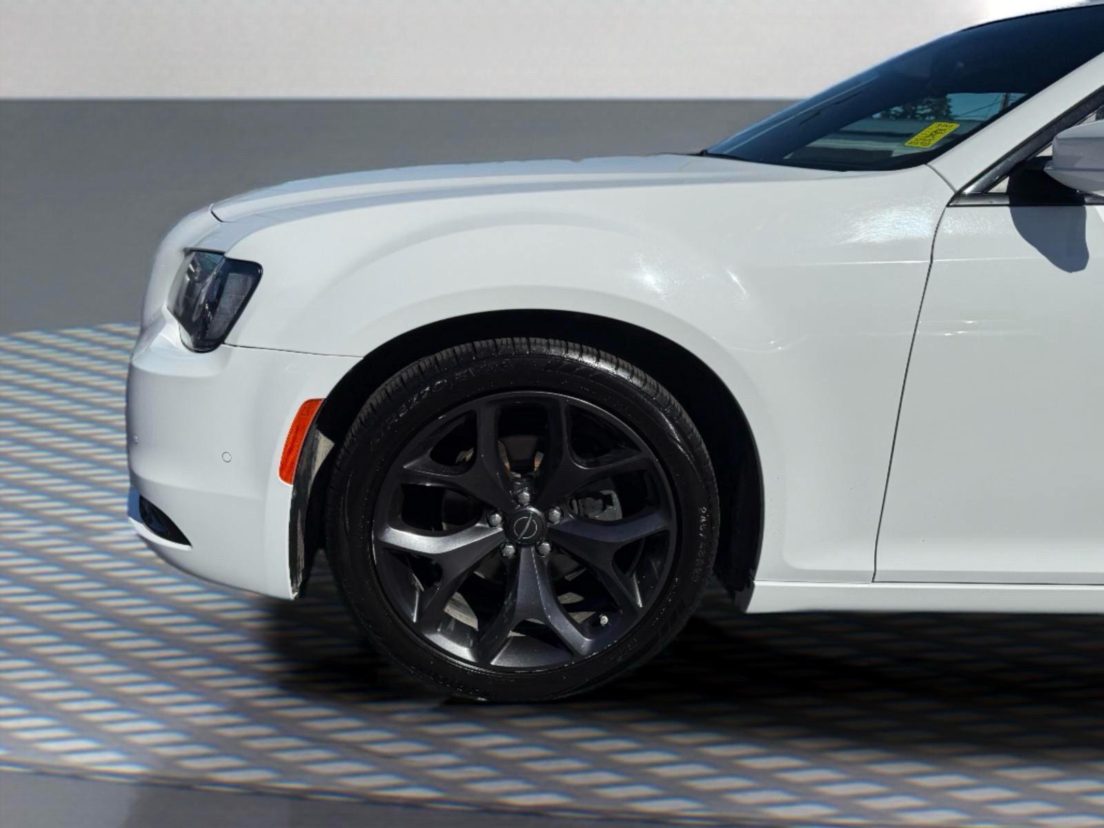 Used 2023 Chrysler 300 S RWD image 11