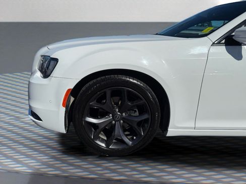 Used 2023 Chrysler 300 S RWD image 11