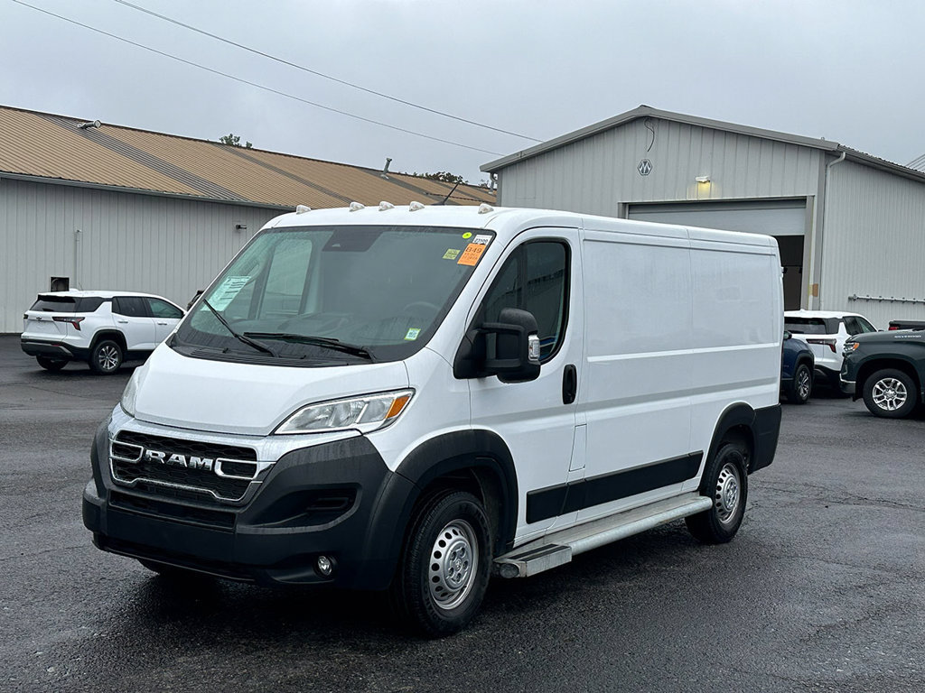 Used 2025 RAM ProMaster 2500 w/ U-Haul Equipment Group FWD image 8