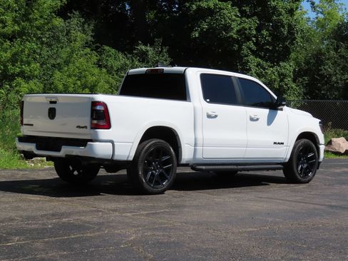 Used 2022 RAM 1500 Laramie AWD/4WD image 3