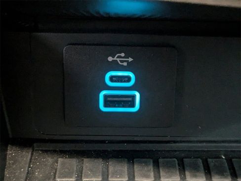 Used 2024 Ford Mustang GT Premium image 23