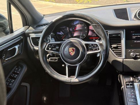 Used 2017 Porsche Macan AWD/4WD image 45