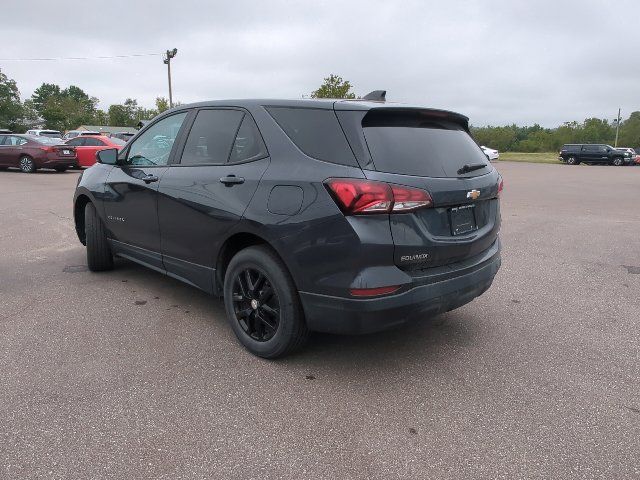 Used 2022 Chevrolet Equinox LS w/ LS Convenience Package AWD/4WD image 29