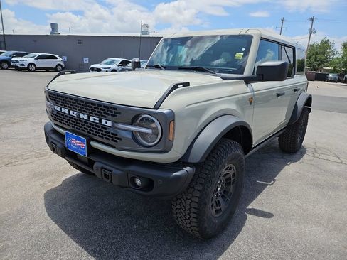 New 2026 Ford Bronco Badlands AWD/4WD image 4